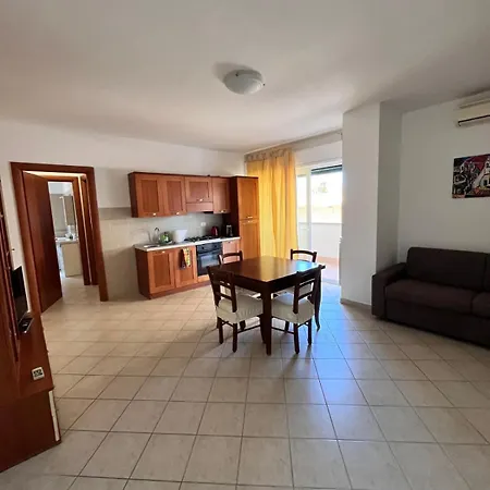 Family Flat شقة *